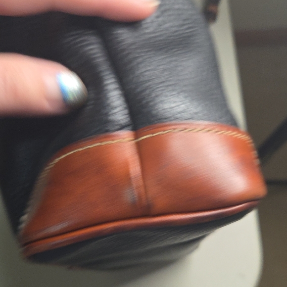 Dooney & Bourke Black and Tan Bag - Picture 11 of 14